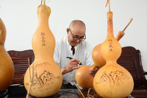 种葫芦卖葫芦雕葫芦郯城县七旬老人把 宝葫芦 变成工艺品